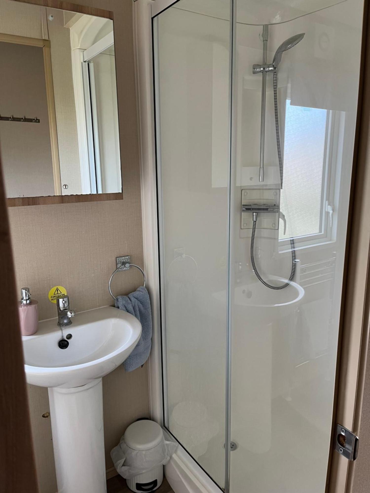 Tattershall Lakes Kingfisher Caravan 8 Berth With Hot Tub & Wifi Esterno foto